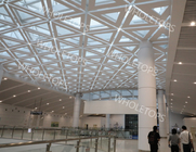 Painel de teto 3003 de alumínio dado forma especial do triângulo para o terminal de aeroporto